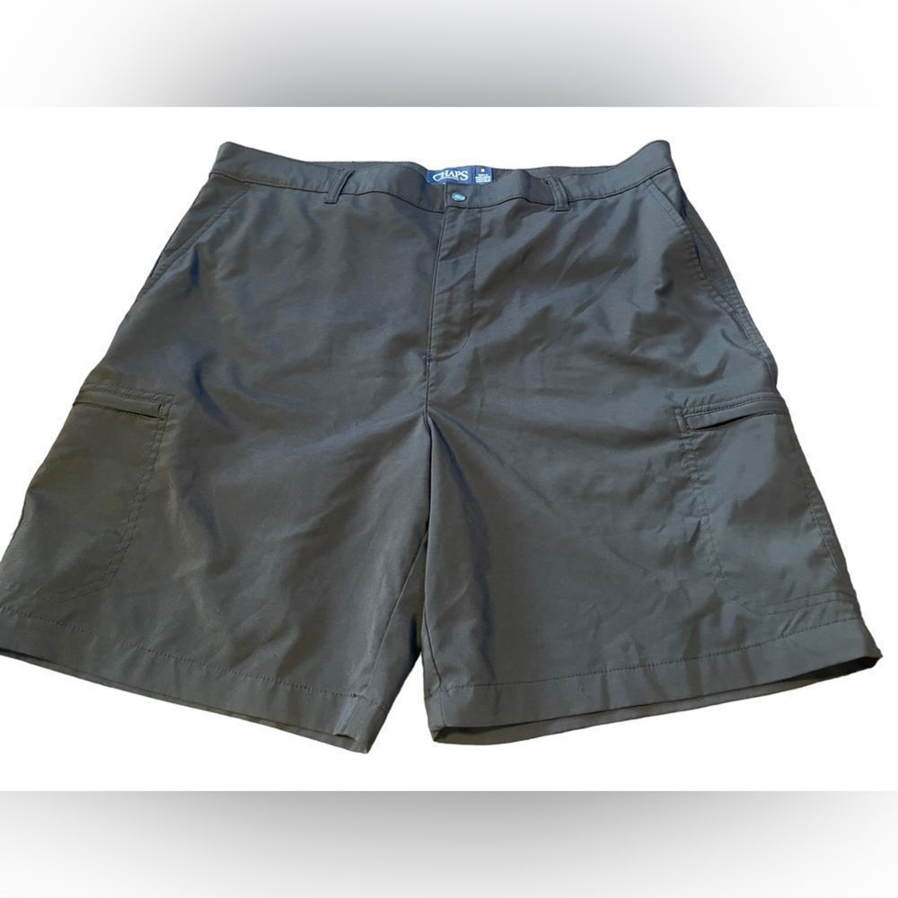Chaps Stretch Men's black shorts size 38" waist like new